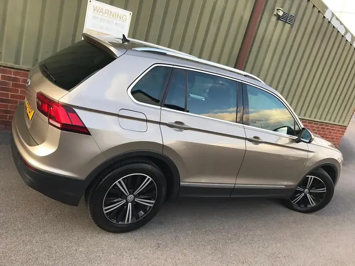 Volkswagen Tiguan 2018 photo 3