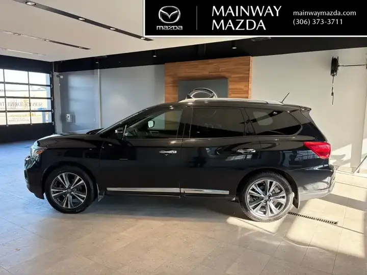 Nissan Pathfinder 2017 photo 2