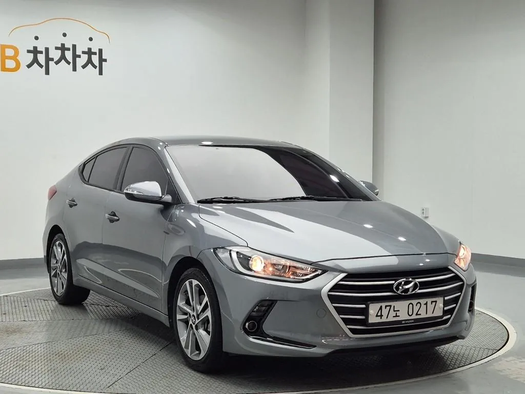 Hyundai Avante 2017 photo 4