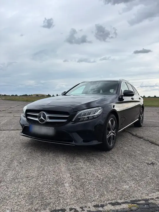 Mercedes-Benz C220