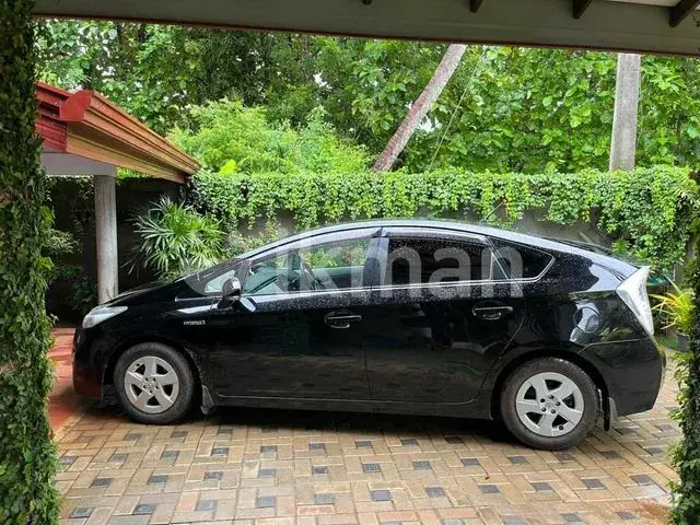 Toyota Prius 2011 photo 3