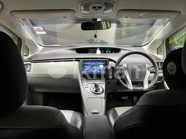 Toyota Prius 2011 photo 4