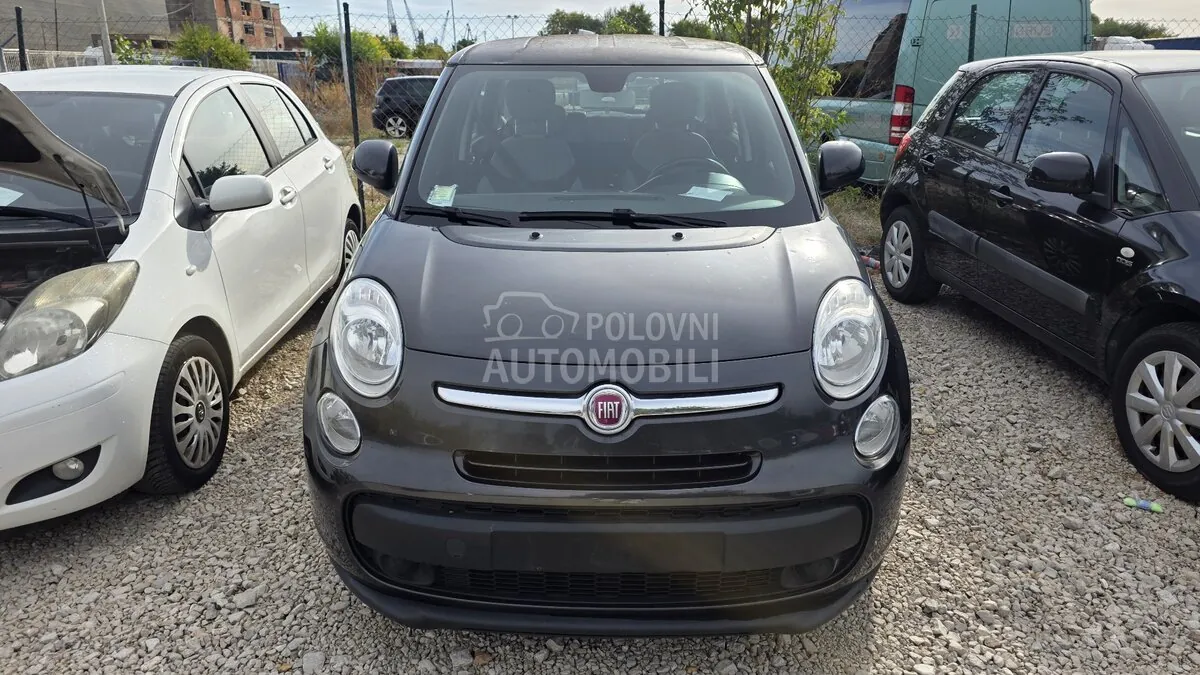 Fiat 500L 2013 photo 2