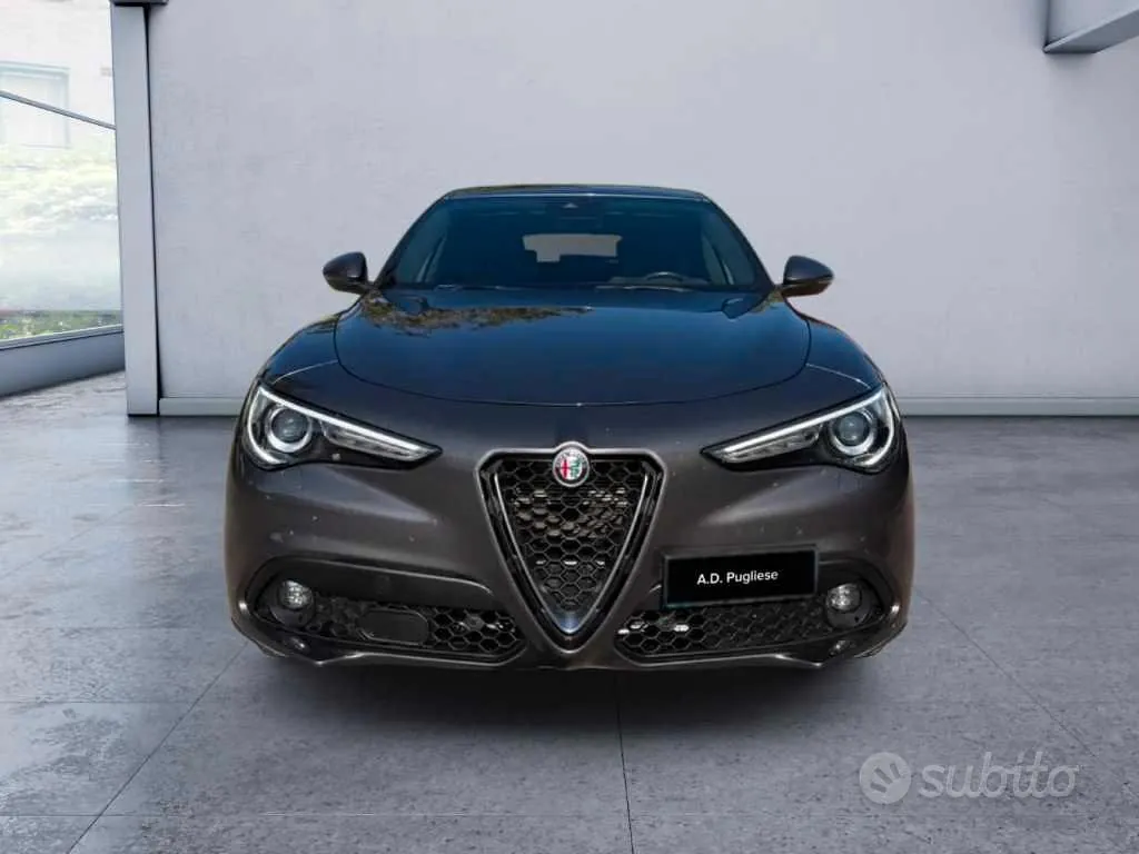 Alfa Romeo Stelvio 2022 photo 2