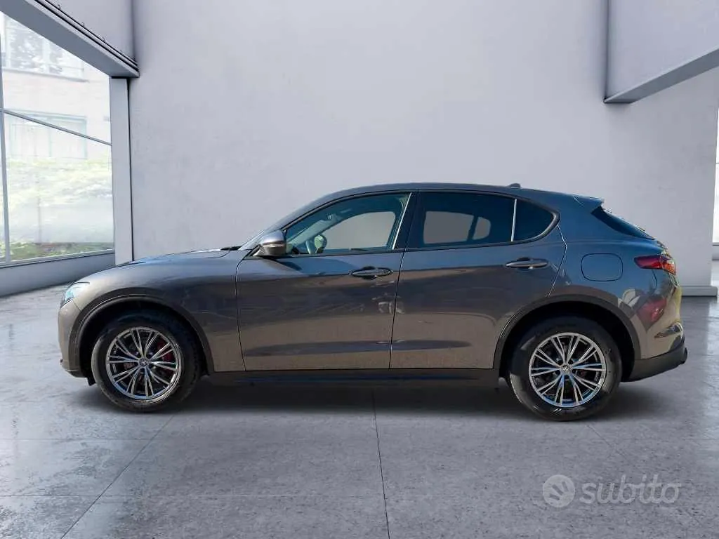 Alfa Romeo Stelvio 2022 photo 4