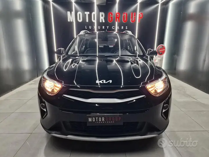 Kia Stonic 2023 photo 2