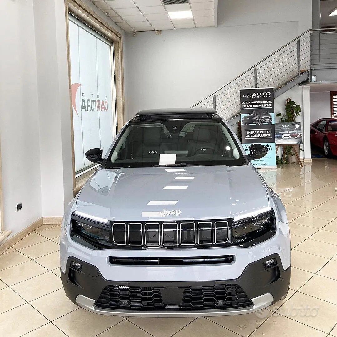 Jeep Avenger Summit 2026 photo 3