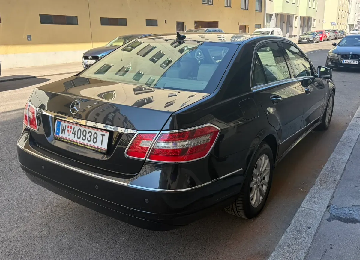 Mercedes-Benz Eklasse 2010 photo 2