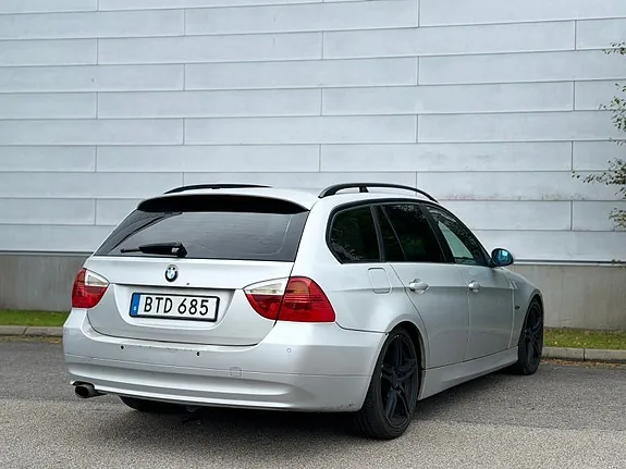 BMW 318D 2008 photo 4