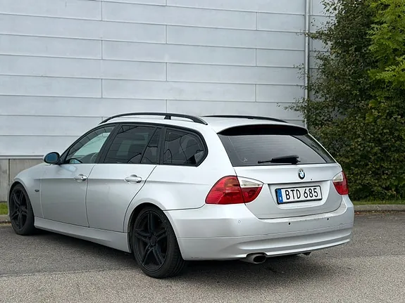 BMW 318D 2008 photo 3