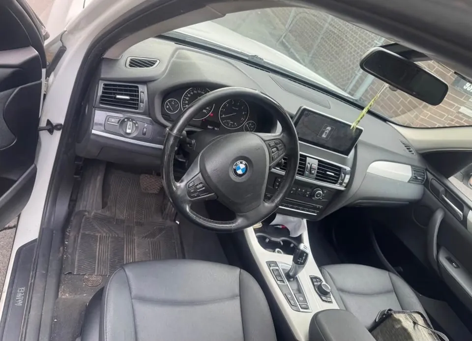 BMW X3 2013 photo 2