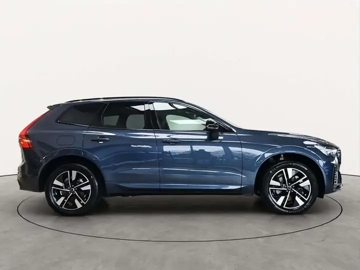 Volvo Xc60 2025 photo 2