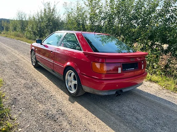 Audi Coupé 1990 photo 3