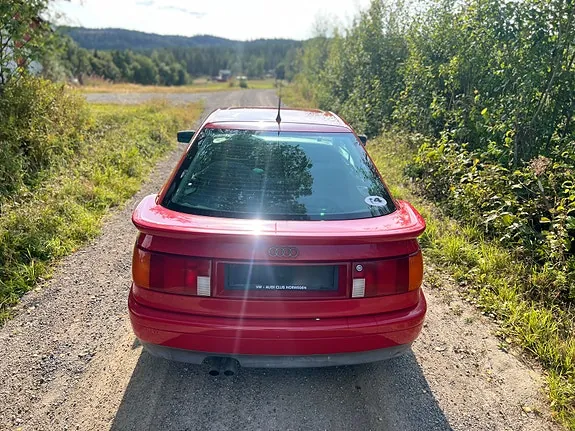 Audi Coupé 1990 photo 4