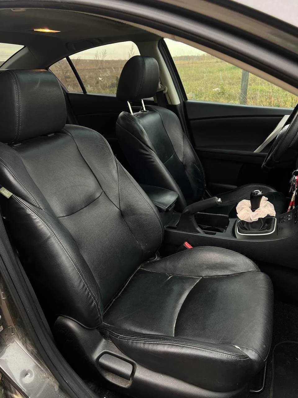 Mazda Mazda3 2012 photo 5
