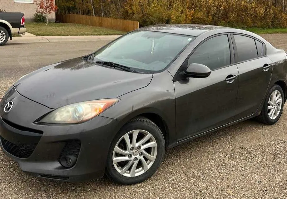 Mazda Mazda3 2012 photo 3