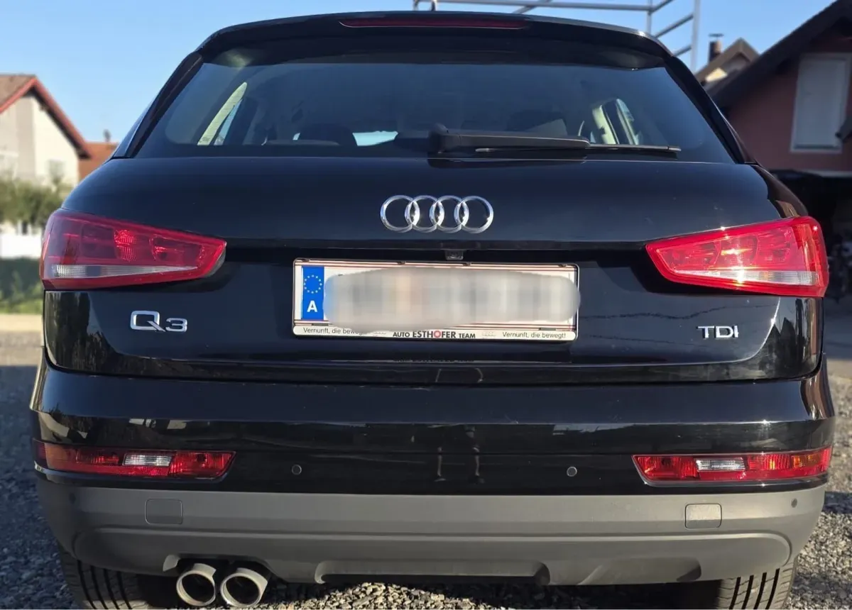 Audi Q3 2018 photo 2