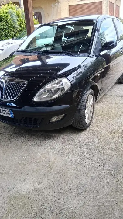 Lancia Ypsilon 2005 photo 2