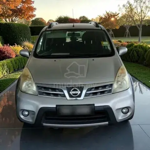 Nissan Grand Livina