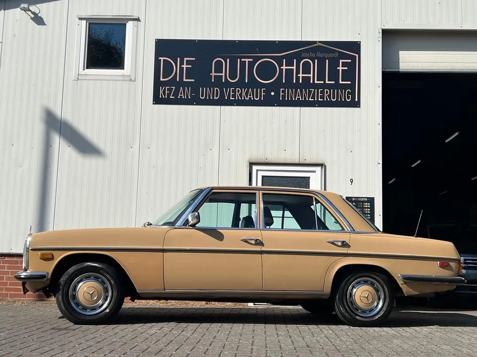 Mercedes-Benz 300D