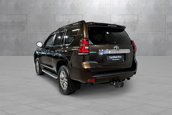 Toyota Land Cruiser 2018 photo 3
