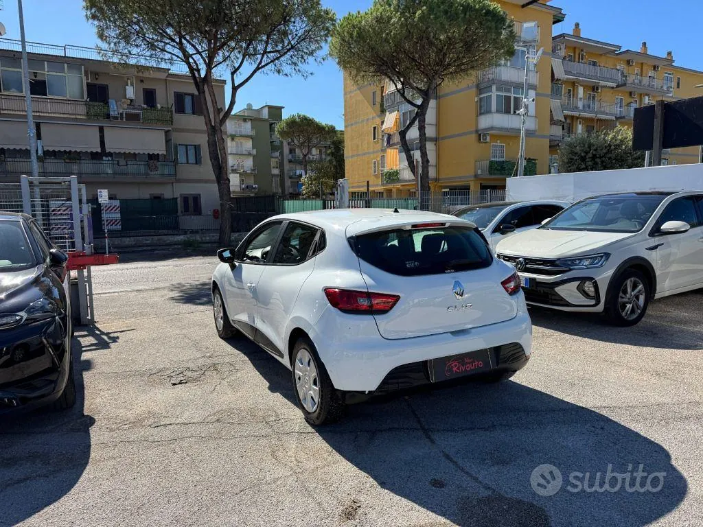 Renault Clio 2014 photo 4