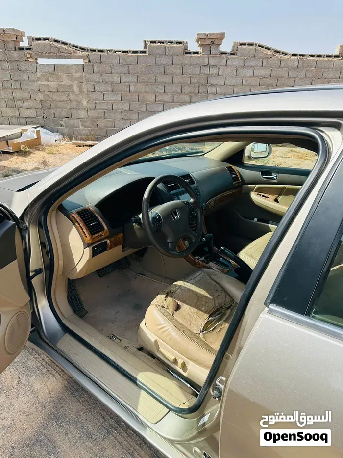 Honda Accord 2005 photo 4