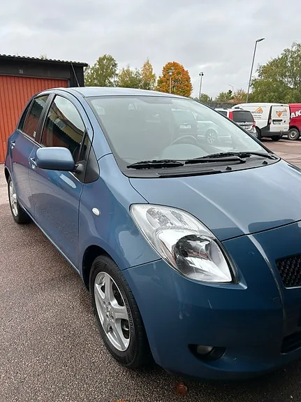 Toyota Yaris 2008 photo 2