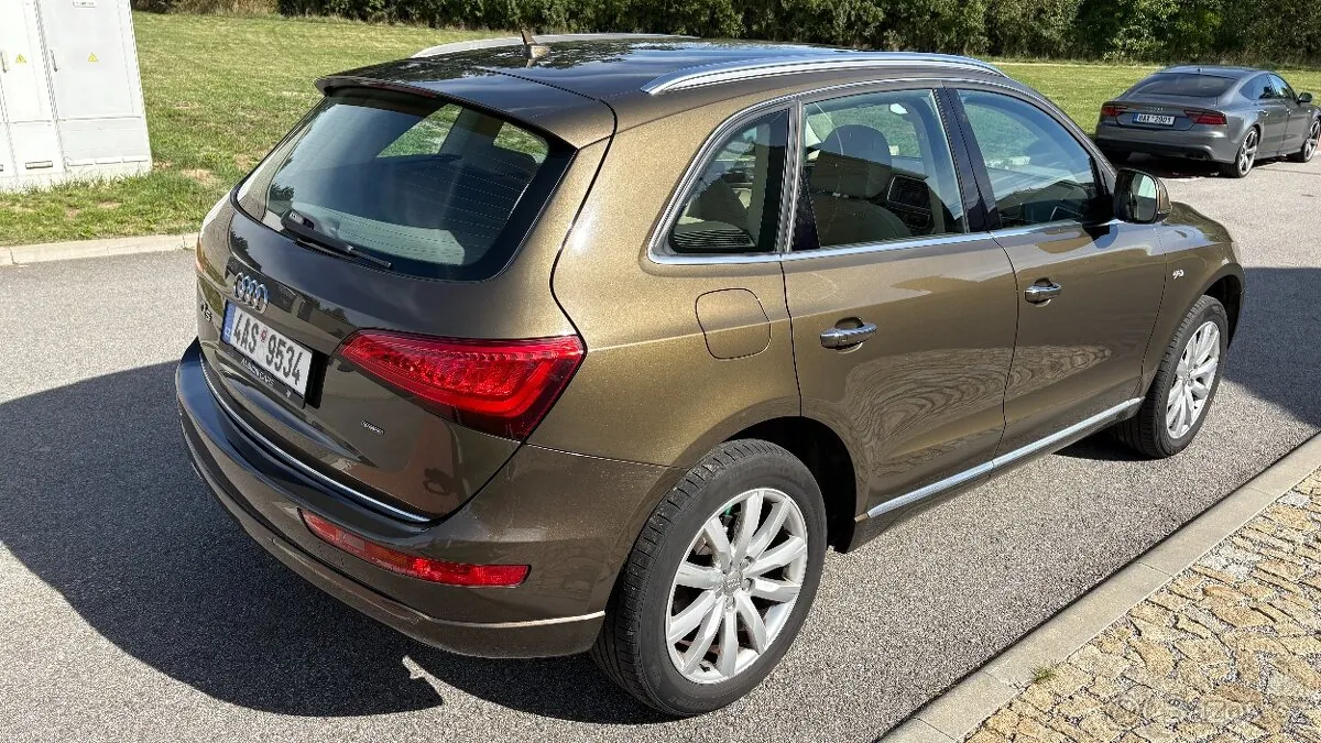 Audi Q5 2015 photo 2