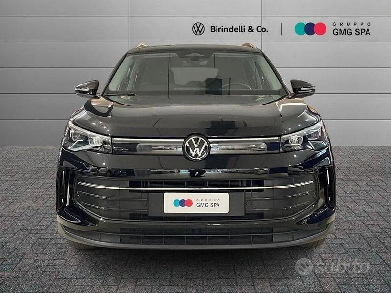 Volkswagen Tiguan 2024 photo 2