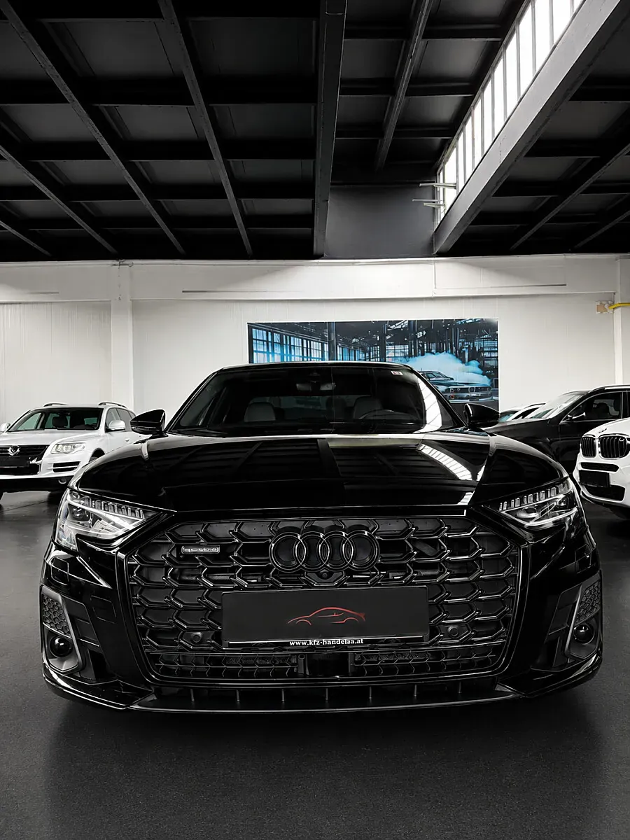 Audi A8 2022 photo 3