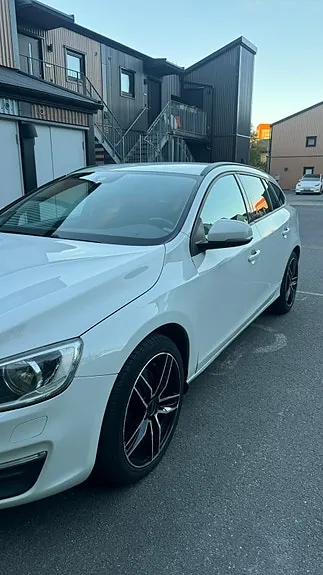 Volvo V60 2017 photo 4