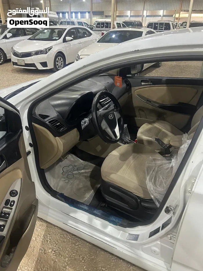 Hyundai Accent 2016 photo 3