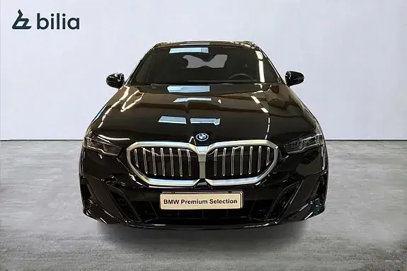 BMW 530E 2026 photo 5
