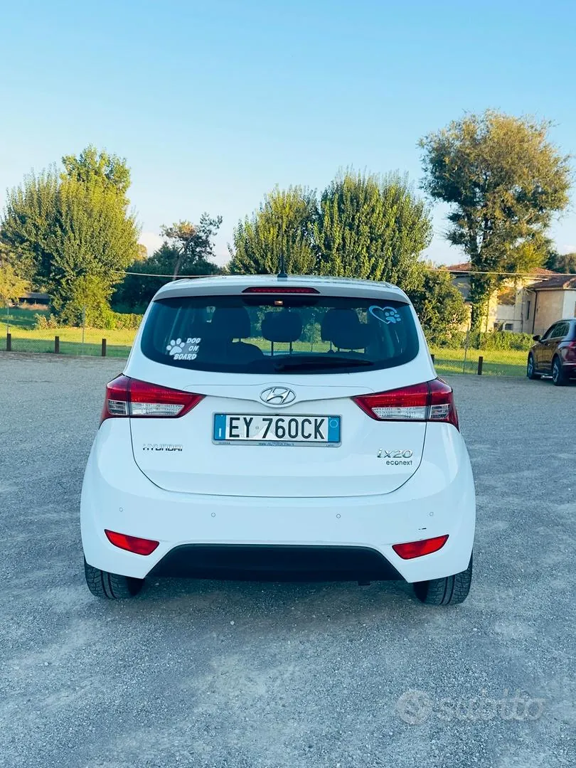 Hyundai Ix20 2015 photo 4