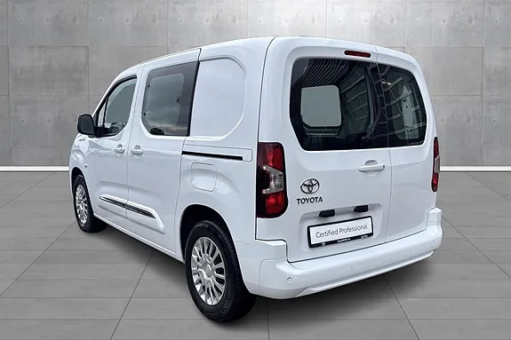 Toyota Proace City 2024 photo 3