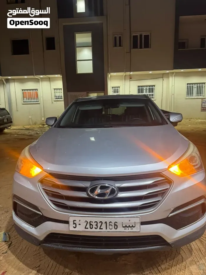Hyundai Santa Fe 2017 photo 3