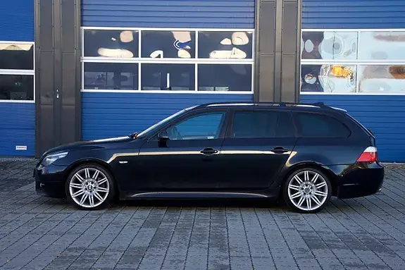 BMW 520D 2009 photo 3