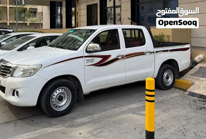 Toyota Hilux 2014 photo 2
