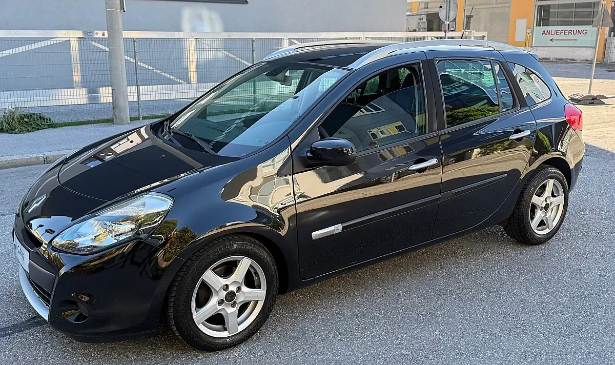 Renault Clio 2009 photo 2