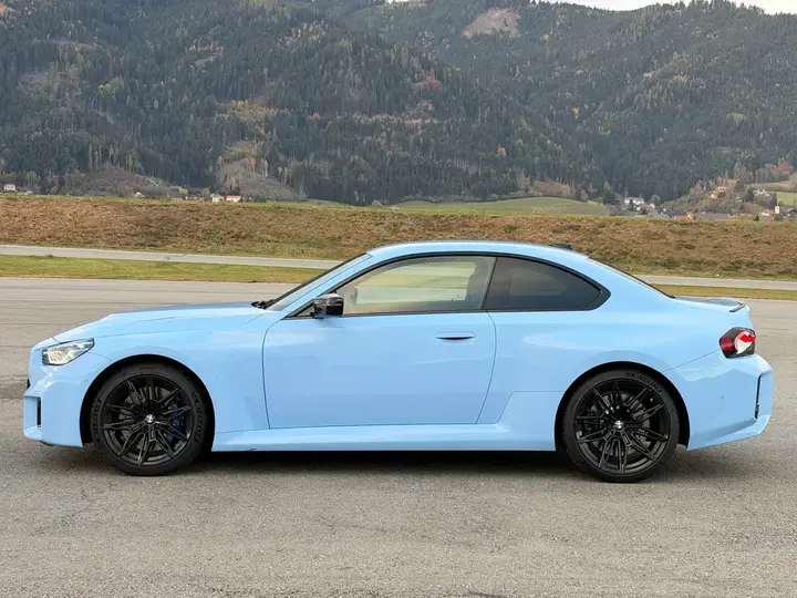 BMW M2 Coupé 2025 photo 2