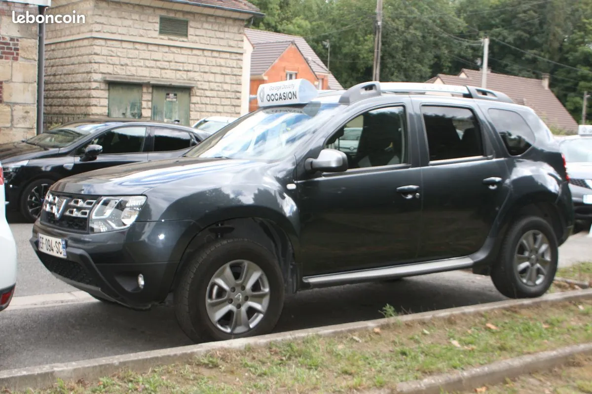Dacia Duster 2016 photo 2