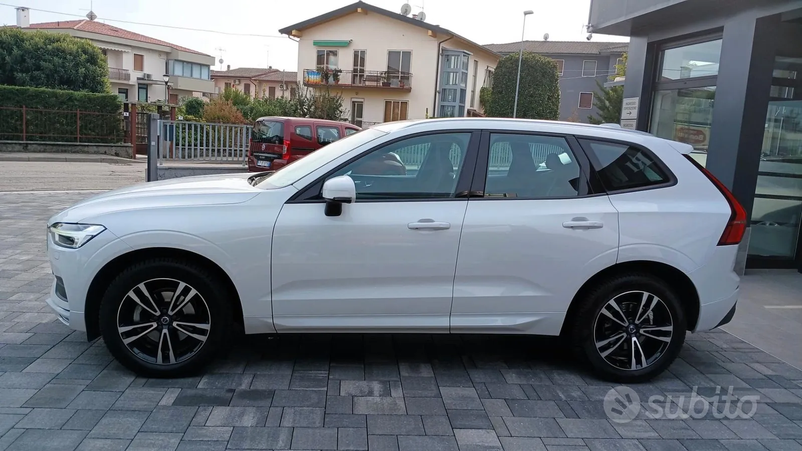 Volvo Xc60 2019 photo 3