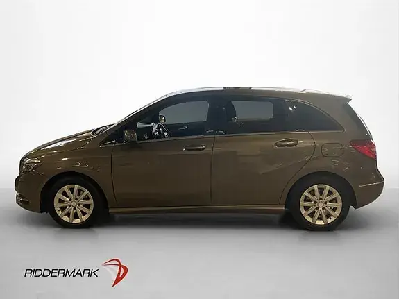 Mercedes-Benz B 220 2013 photo 4