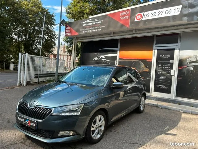 Skoda Fabia 2021 photo 3