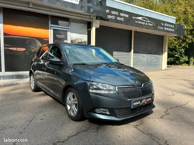 Skoda Fabia 2021 photo 2