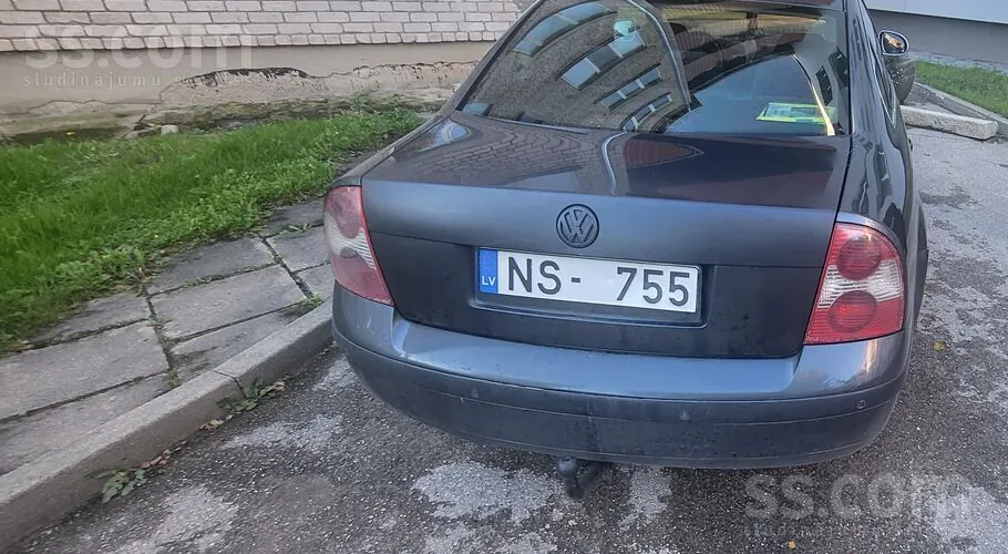 Volkswagen Passat 2003 photo 4