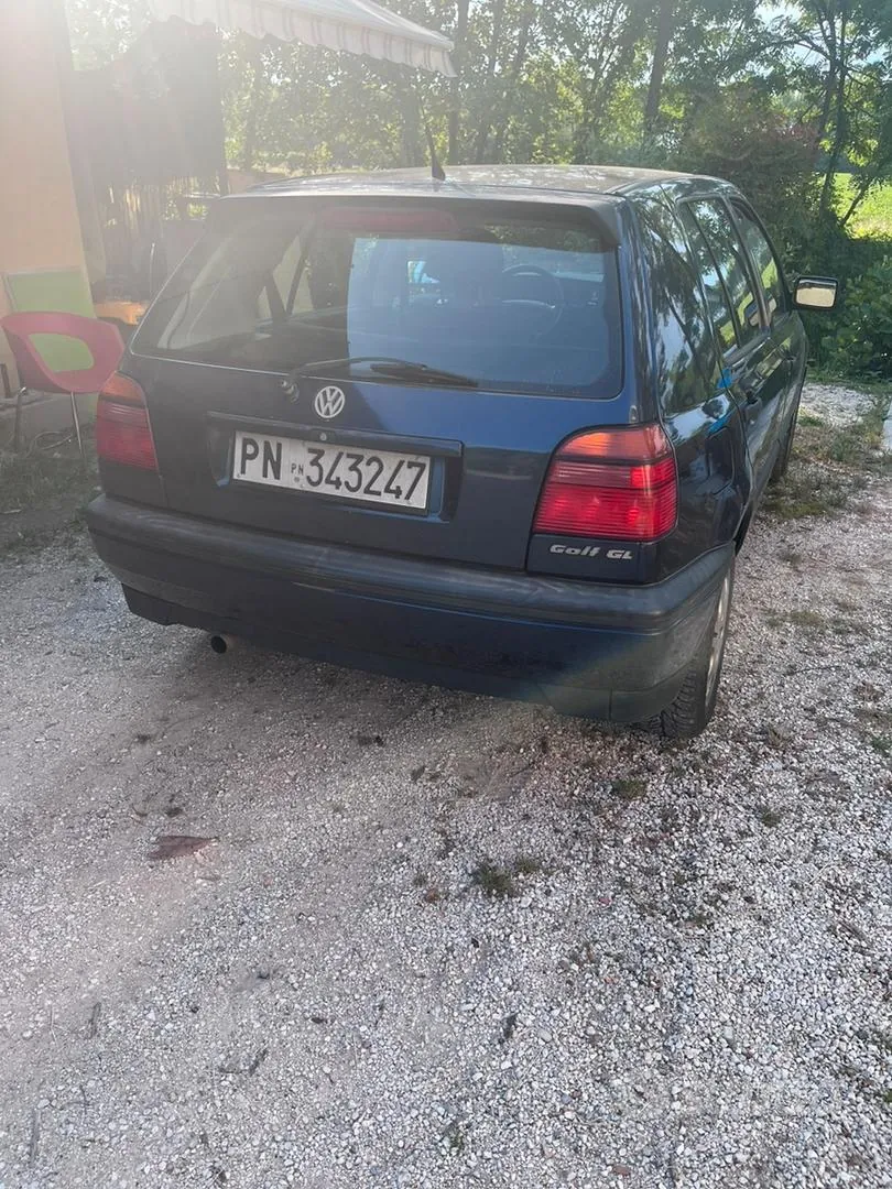 Volkswagen Golf 1993 photo 2