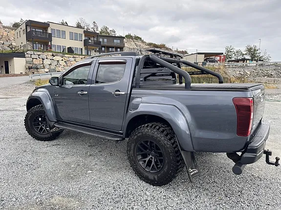 Isuzu D-Max 2018 photo 3