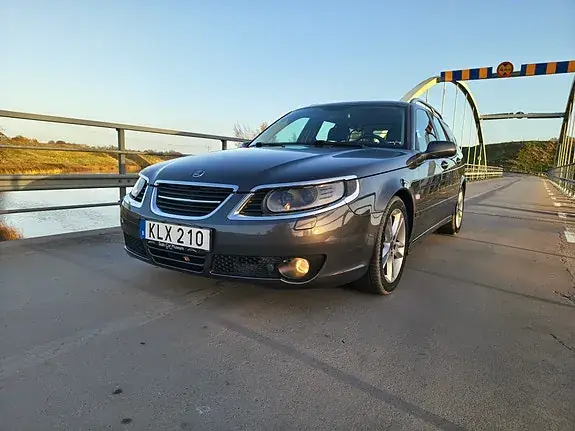 Saab 9-5 2009 photo 2